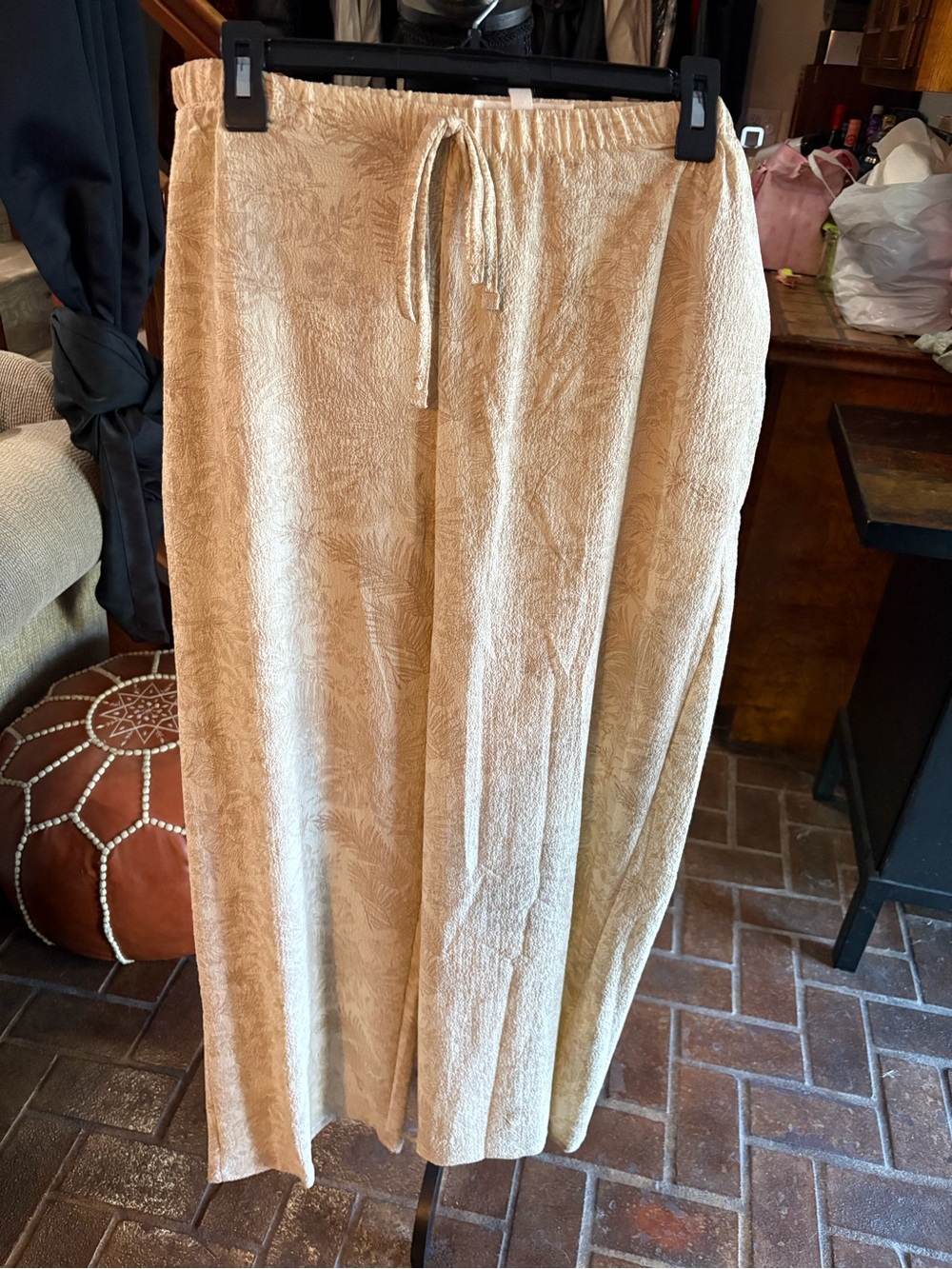 Women Beige Drawstring Lounge Pants
